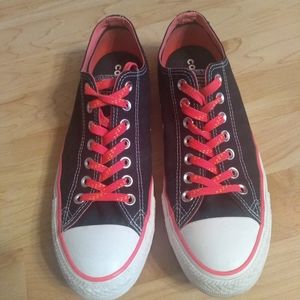 Converse Chuck Taylor All Star Low Top shoes. Women's size 11